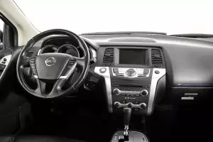 Nissan  5