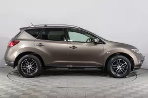 Nissan  18
