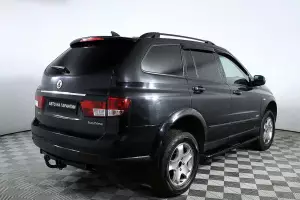 SsangYong  3