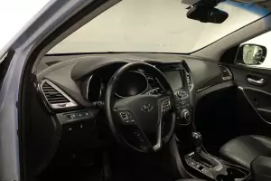 Hyundai  12