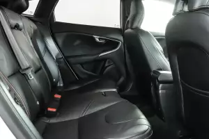 Volvo  2