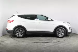 Hyundai  4