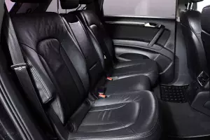 Audi  13