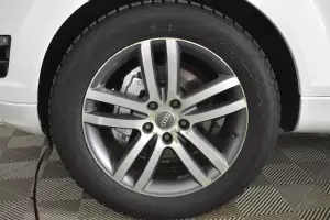 Audi  12