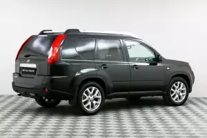Nissan  2