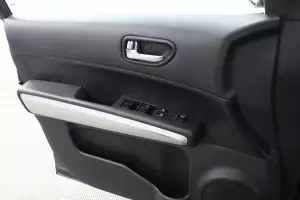 Nissan  7