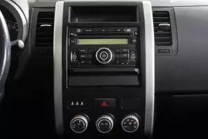 Nissan  9