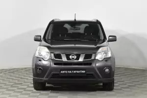 Nissan  2