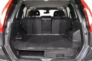 Nissan  6