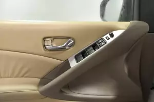 Nissan  13