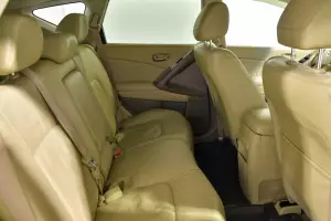Nissan  15