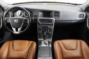 Volvo  6