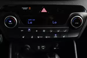 Hyundai  11