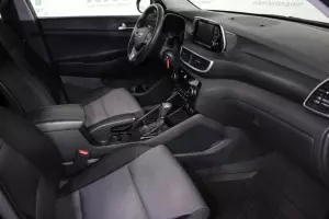 Hyundai  9
