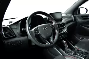 Hyundai  10