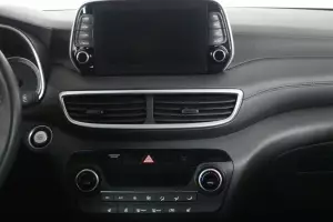 Hyundai  10