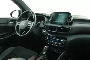 Hyundai  16