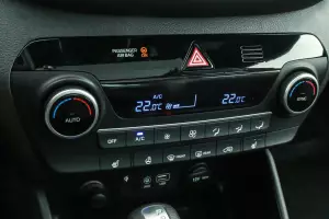 Hyundai  11