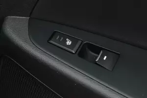 Hyundai  6