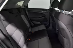 Hyundai  12