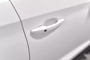 Hyundai  6