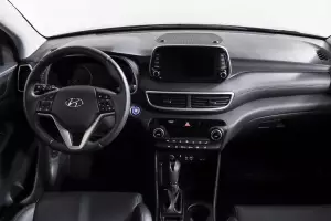 Hyundai  10