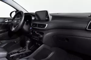 Hyundai  11