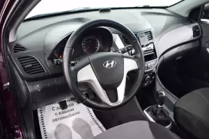 Hyundai  10