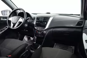 Hyundai  8