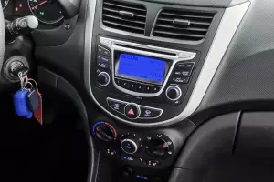 Hyundai  13