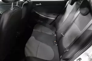 Hyundai  10