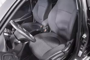 Hyundai  11