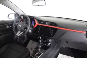 Kia  12