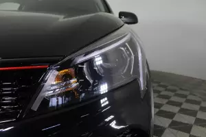Kia  8