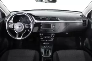 Kia  6
