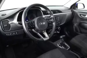 Kia  7