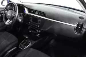 Kia  8