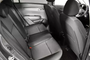 Kia  12