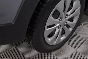 Kia  16