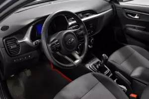 Kia  12