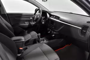 Kia  11