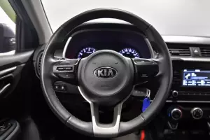 Kia  10
