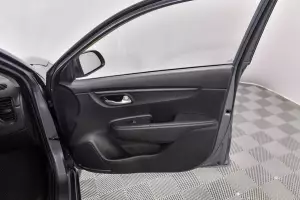 Kia  18