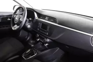 Kia  7