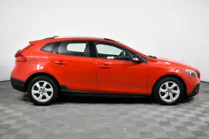 Volvo  3