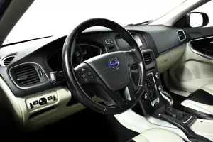 Volvo  8