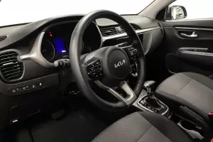Kia  10