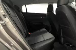 Kia  16