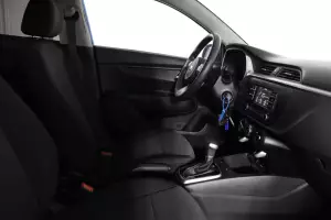 Kia  8