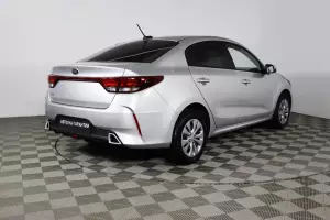 Kia  17